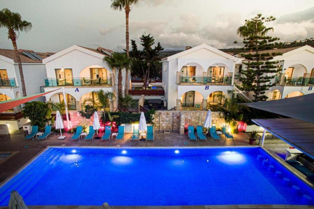 Latchi Escape Hotel And Suites Polis Екстер'єр фото