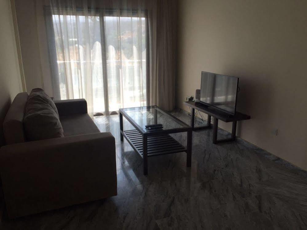 Latchi Escape Hotel And Suites Polis Екстер'єр фото