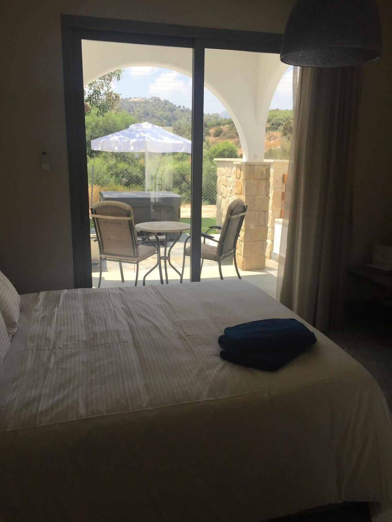 Latchi Escape Hotel And Suites Polis Екстер'єр фото