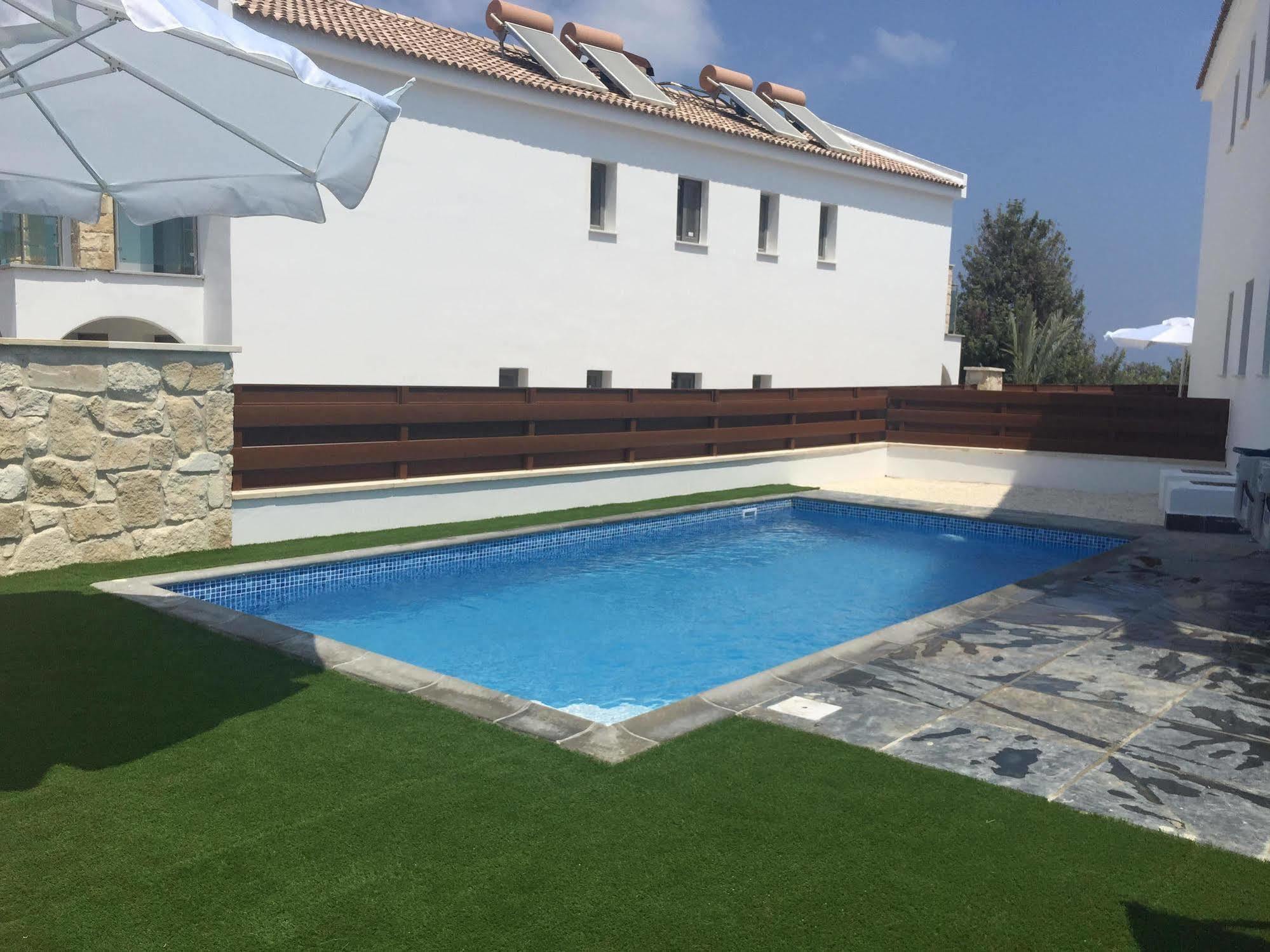 Latchi Escape Hotel And Suites Polis Екстер'єр фото